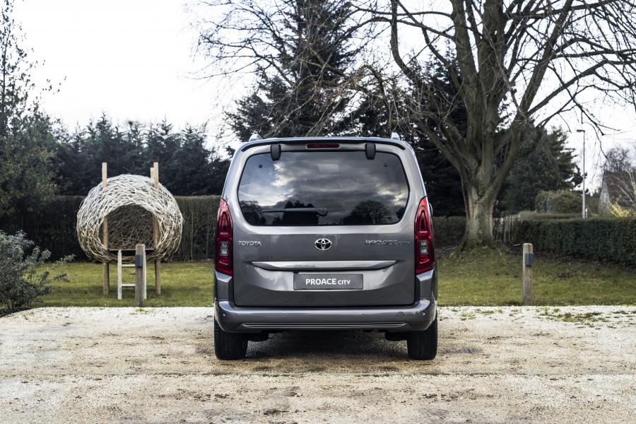  Toyota ProAce City Verso 2019 года  (EU) (фото 31 из 45)